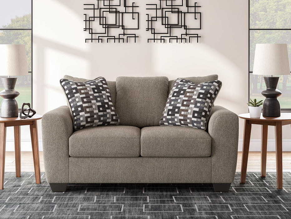 Triston-Peaks Loveseat